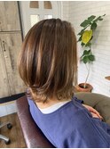 イメチェン外ハネボブレイヤーカット_白髪ぼかしハイライト_184