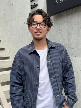 ケイズフォリオ(K's folio) 強めカールパーマ