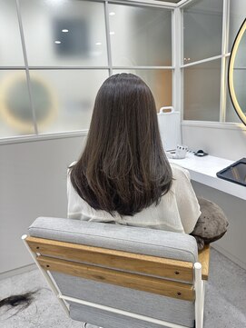 ルーム 郡山店(ROOM) 透明感たっぷりなオリーブグレージュ♪