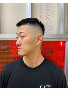 ルックグッドストア タカラヅカ(LOOK GOOD STORE TAKARAZUKA) メンズカットアップバングスキンフェードスパイキーショート