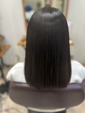 ウェルヘアー(Well hair) ツヤサラ縮毛矯正