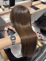 モク(mok)&nbsp;艶髪×ブラウンカラーで大人かわいいへ★