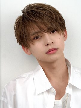 オーシャントーキョーオーバー 渋谷(OCEAN TOKYO OVER) 韓国マッシュセンターパートツーブロックフェザーパーマシャドウ