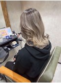 バレイヤージュ、ハイライト、レイヤーロング、グレーベージュ