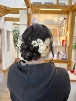 ギャラクシー ヘアードレッサーズ(galaxy hairdressers)&nbsp;卒業式シニョンヘアアレンジ
