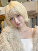 ミディアムレイヤーカットボブレイヤー顔周りカットグレージュ