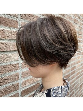 バーシャミ 博多(Baciami) ハンサムショート【大人ショートにしたい方】