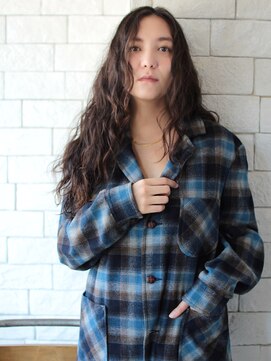 ヘアーアンドメイク フォルス(HAIR&MAKE FORS) 《似合わせパーマ》大人のウェーブロングヘア