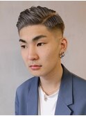 フェザーカット×シルバーカラー y