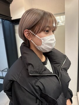 シータ(sheta) 【sheta/表参道】ブリーチハイトーンマッシュショートボブ30代