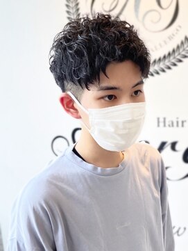 シュエール(Chuaile) 2WAYアップバングショート×強スパイラル