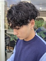 ウェイビーエフティフィフス 横浜西口(WAVEY ft.fifth)&nbsp;ツイストスパイラルパーマセンターパートツーブロック刈り上げ