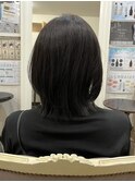 黒髪ミディアムヘア