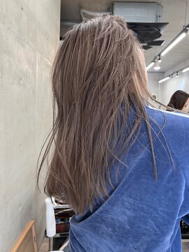 ソルトウォーター(SALT WATER) ベージュ/ハイトーン/グレージュ　恵比寿/代官山