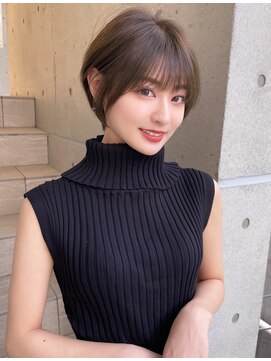 ボンドストーリーノヴァ(Bond Story nova) 丸みナチュラルショート×ミルクティーベージュ