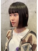 ぱつっとボブスタイル