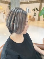 ラウレア(LAULEA) 白髪ぼかしハイライト