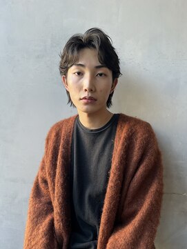 ジョエミバイアンアミ(joemi by Un ami) センターパート ウルフヘア メンズウルフ 癖毛パーマ