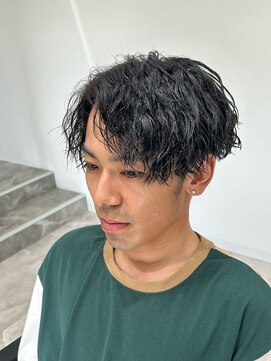 ジェントル(GENTLE) センターパートツイストスパイラルパーマ