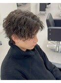 センターパートウルフツイストスパイラルパーマ