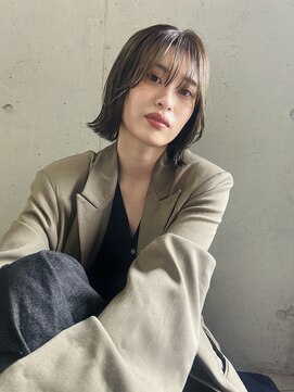 ソゼ(soze) 顔まわりレイヤー×ハイトーンボブ