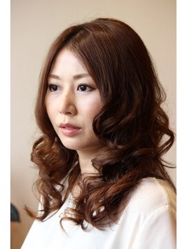 ヘアーファッジ(HAIR FUDGE) パーマ　『FUDGE』　大人可愛いロングスタイル