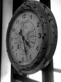 ヘアーサロン レンリ お気に入りの大きなアンティーク掛け時計です☆