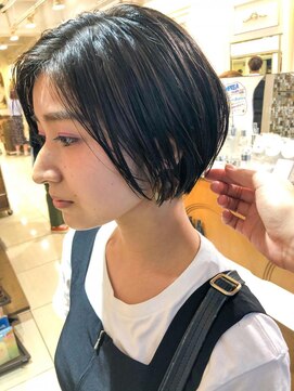 ネオリーブアイム 横浜西口店(Neolive aim) 横浜20代30代40代小顔寄り添いまるみくびれショート3