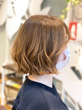 モリノマ(morinoma) ぱっつんボブをスタイリングアレンジ