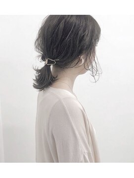 ガーランドウメダ(Garland umeda) ゆるめ一束×グレーベージュ