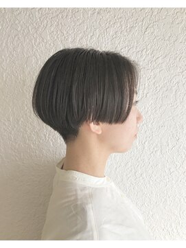 シトリ(ShitoRe) guest style ハンサムショート。