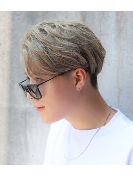 メンズフィール 南森町(MENS FEEL) シークレットパーマツーブロックモテるナチュラル束感コンマヘア