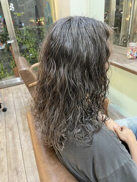 ウエスト オーランド(WEST O LAND) スパイラルパーマ