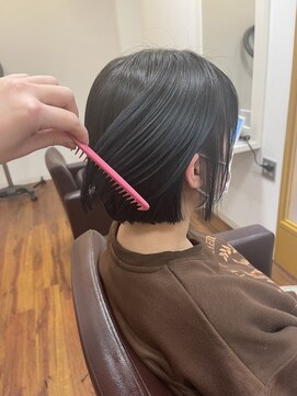 バビ デザイン(Vavi design) きりっぱなしおかっぱボブ