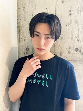 ルービック 和歌山(Rubik's) ツーブロック/束感センターパート/黒髪ナチュラル