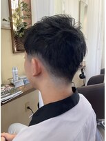 コアフィールフィス(COIFFURE fils)&nbsp;【見附　今町】パーマ風フェードカットスタイル　　刈り上げ