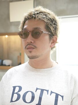 サンアタゴノット(san.atagonot) メンズカット/襟足残しのベリーショート/ハイトーンカラー