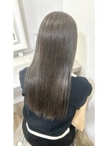 イオエ(ioe)&nbsp;黒髪/ボブルフ/ネビージュ/小顔/ワンレン/髪質改善/グレージュ