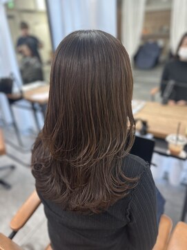 ラベスト バイ セロ 池袋メトロポリタン前(LOVEST by CERO) ベージュカラー/朝のスタイリングが簡単レイヤーカット