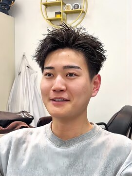 エース(ACES) ベリーショート×スパイキーショート×アップバング