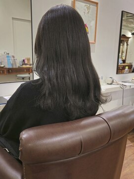 インビテーション(invitation) オリーブグレージュ