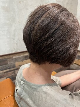 ミリ 府中(Mili) カット×ショート