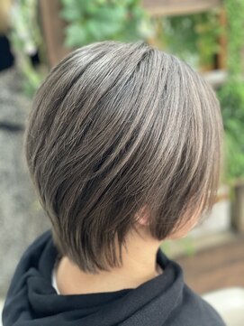 グレージュ/ハイライト/シルバー