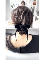 クレア(Crea)&nbsp;綺麗めシンプルシニヨンアップスタイル♪