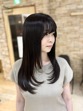 アロマ ヘアー ルーム 新宿3号店(AROMA hair room) 艶感ブラックストレート×韓国風×レイヤーカット