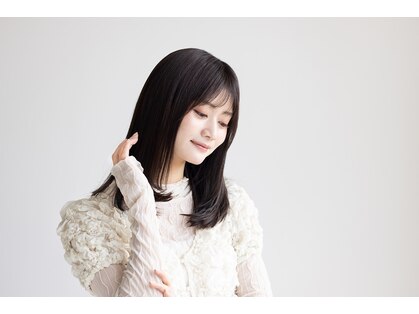 ツキ(TUKI)の写真