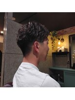 バーバープレイス 鳥栖弥生が丘(BARBER PLACE)&nbsp;ツーブロックミドル（ニュアンスパーマ）