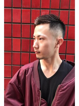 プレミアムバーバー 赤坂店(PREMIUM BARBER produce by HIRO GINZA) バーバーフェードスタイル<赤坂><理容室>
