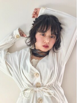 コティ(koti) フェミニンアレンジ