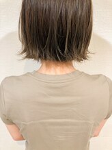コマド(Comado) 【夏スタイル★Check★】ぱつっと人気外ハネボブ